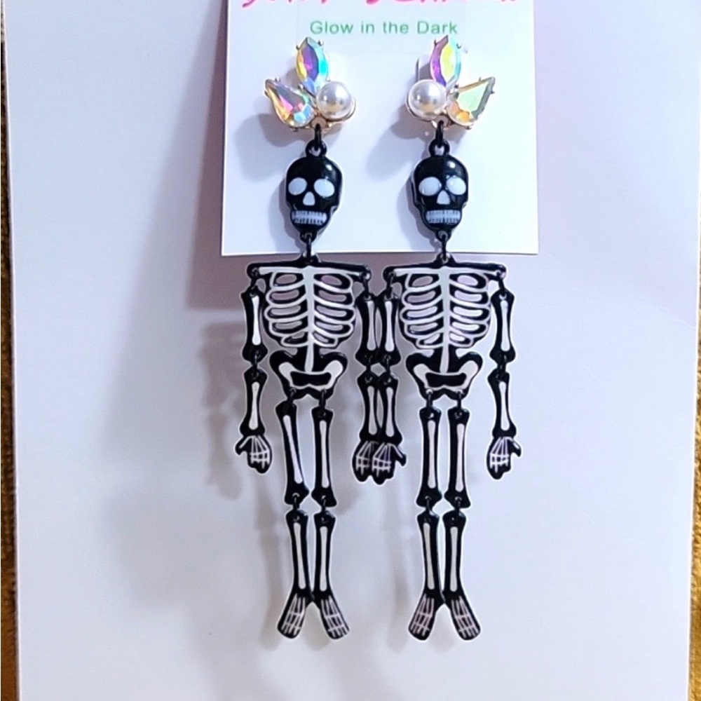 Brand New Betsey Johnson Halloween Skeleton Glow in The Dark Drop Earrings